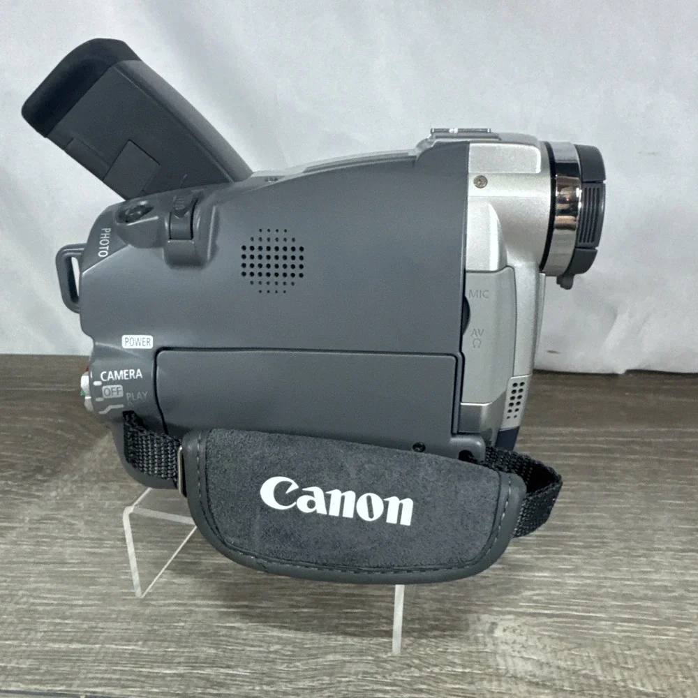 Canon ZR60 Camcorder - Silver - Parts Only- As Is- Turns On, Tape Doesn't Work